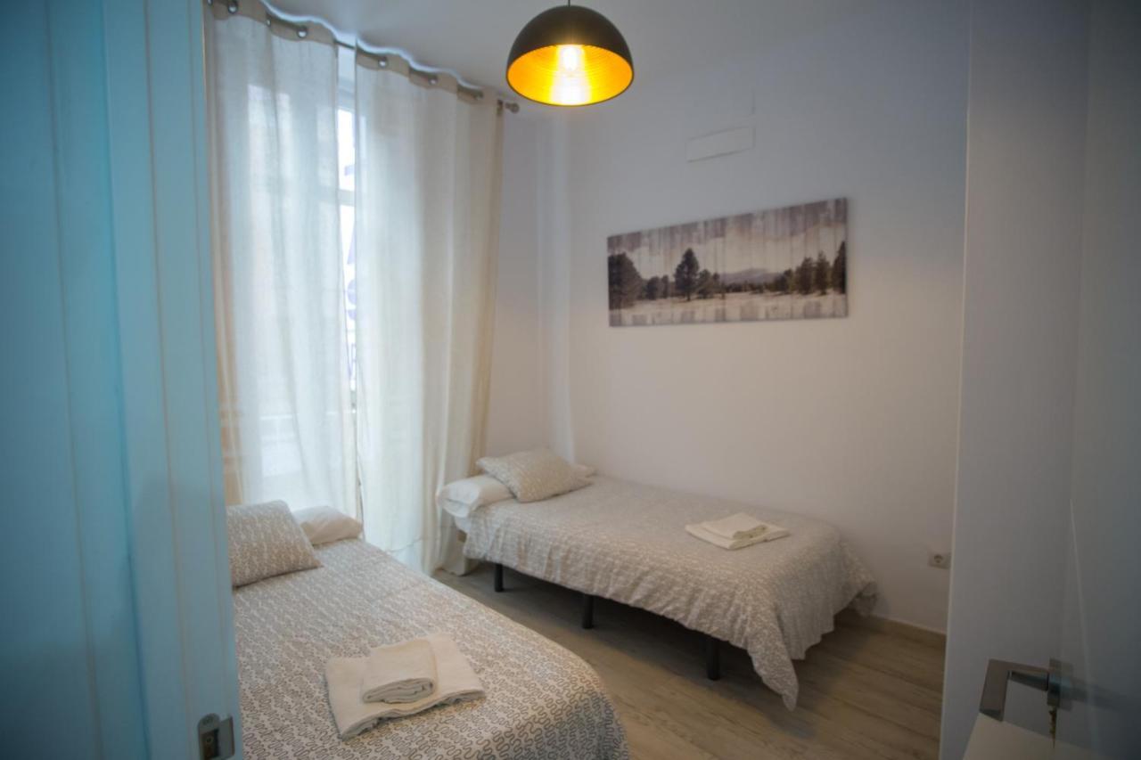 Apartamentos Catedral Malaga Exterior photo